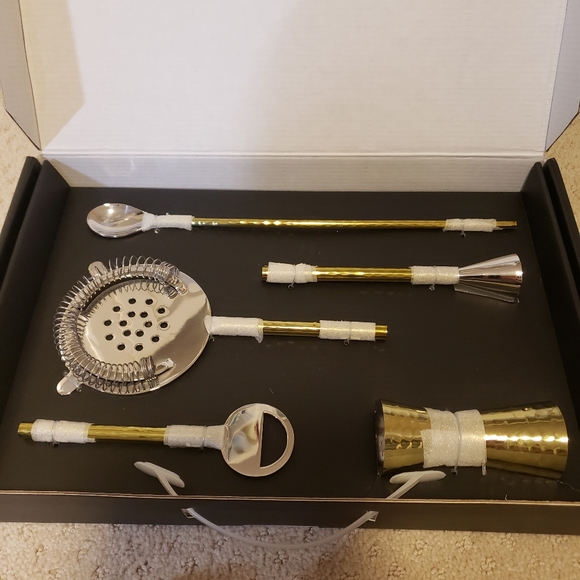 Nordstrom at Home Other - Nordstrom at Home Hammered Gold Bar Tool Set